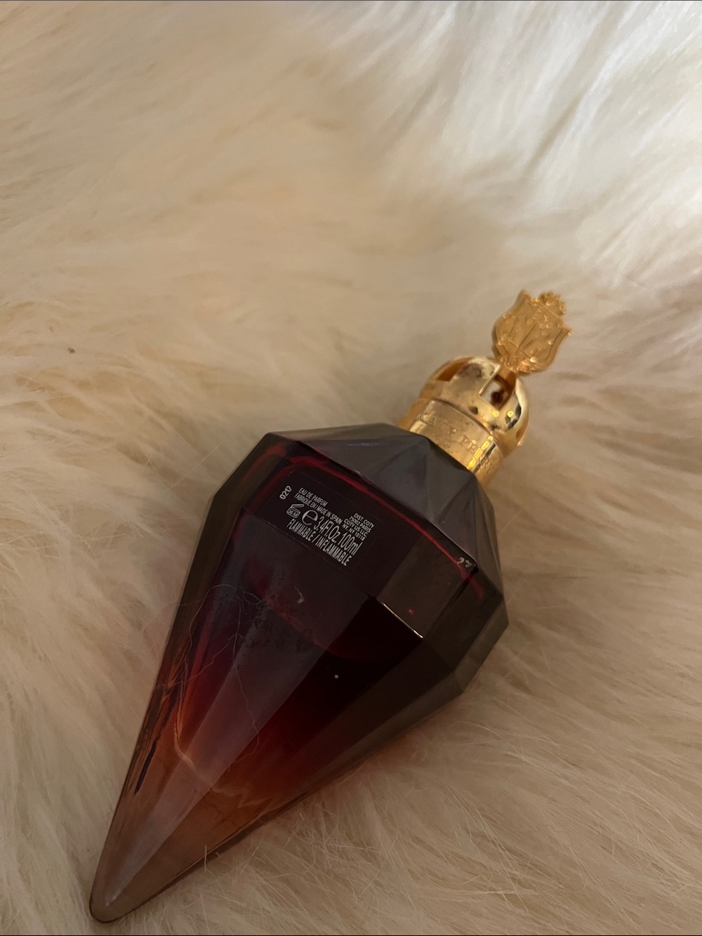 Katy Perry  killer Queen fragraLuxurious Amber & Gold Fragrance Bottle - Women'